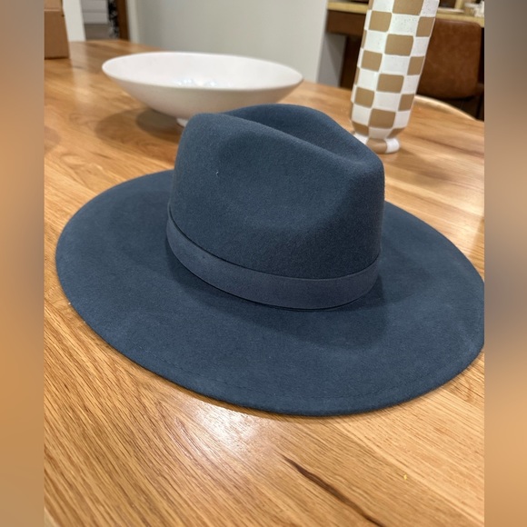 Free People Accessories - Navy Free People hat